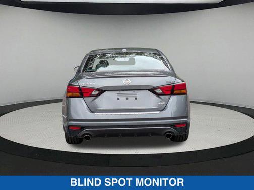 2022 Nissan Altima SR Intelligent AWD