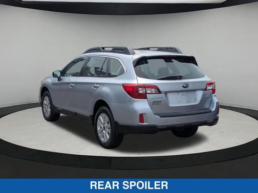 Ice Silver Metallic 2017 Subaru Outback 2.5i