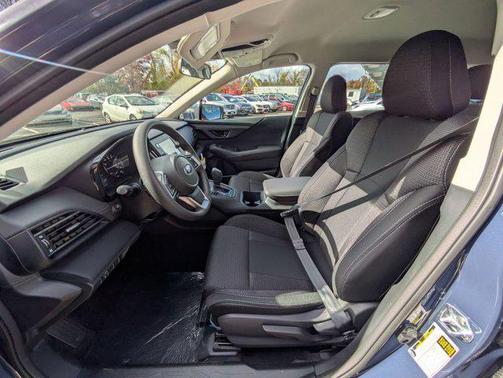 2025 Subaru Outback Base