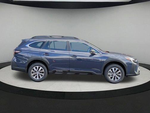 2025 Subaru Outback Base