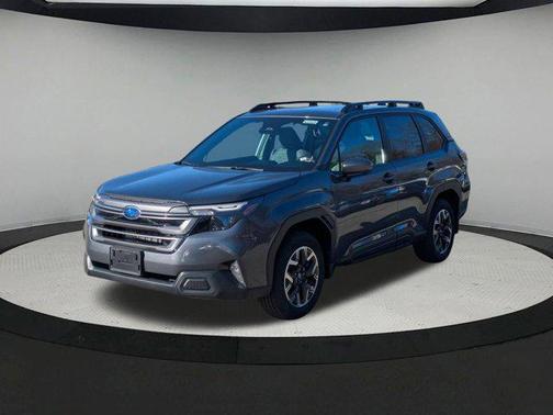 Magnetite Gray Metallic 2026 Subaru Forester Premium