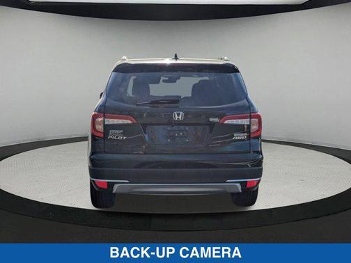 2022 Honda Pilot Touring 8-Passenger