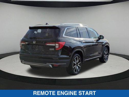 2022 Honda Pilot Touring 8-Passenger