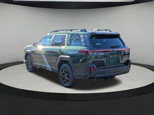 Deep Emerald Green Pearl 2026 Subaru Outback Limited