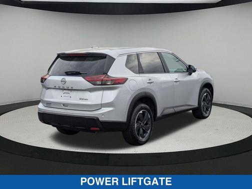 Brilliant Silver Metallic 2024 Nissan Rogue SV