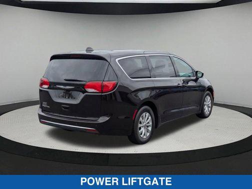 Dark Cordovan Pearlcoat 2019 Chrysler Pacifica Touring Plus