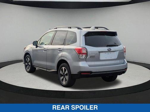 Ice Silver Metallic 2018 Subaru Forester 2.5i Premium