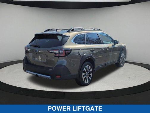 Autumn Green Metallic 2023 Subaru Outback Limited