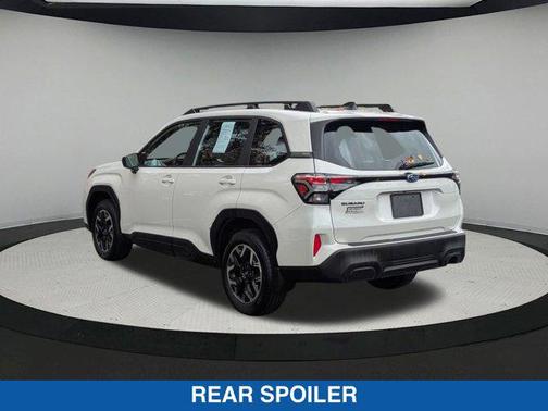 2025 Subaru Forester Base