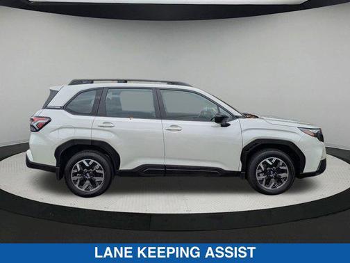 2025 Subaru Forester Base