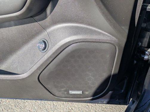 2022 GMC Acadia AWD SLT