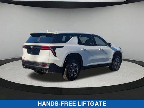 2024 Chevrolet Traverse LS