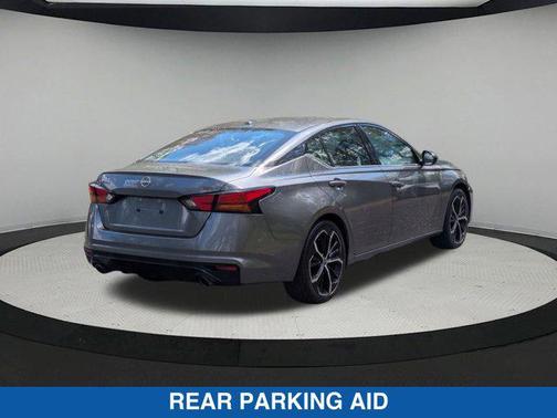 Gun Metallic 2023 Nissan Altima SR FWD
