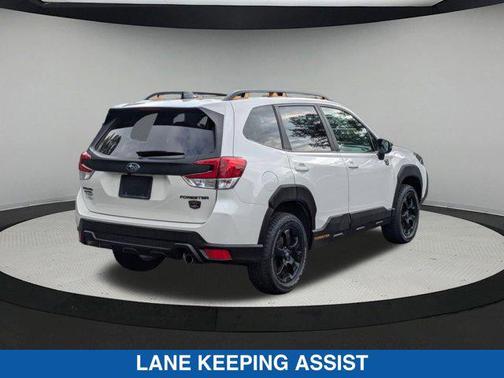 Crystal White Pearl 2024 Subaru Forester Wilderness