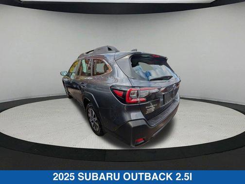 2025 Subaru Outback Base
