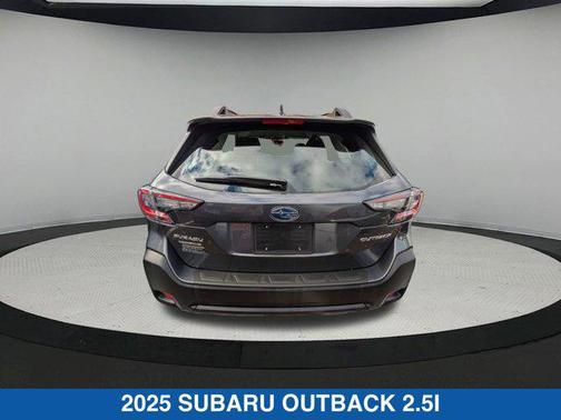 2025 Subaru Outback Base