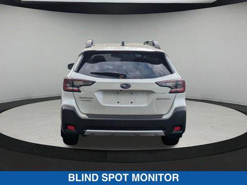 Crystal White Pearl 2024 Subaru Outback Limited XT