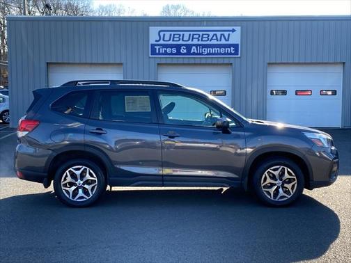 Magnetite Gray Metallic 2020 Subaru Forester Premium