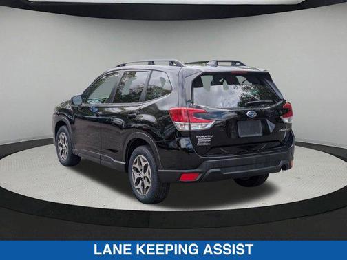 Crystal Black Silica 2023 Subaru Forester Premium