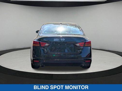Super Black 2024 Nissan Altima SR Intelligent AWD