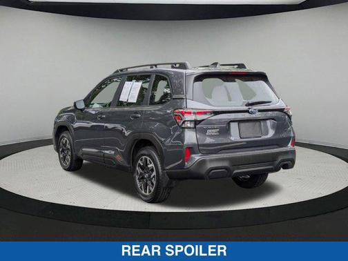 2025 Subaru Forester Base