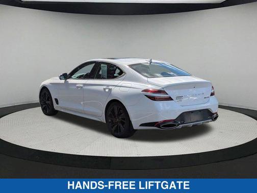 2022 Genesis G70 3.3T AWD