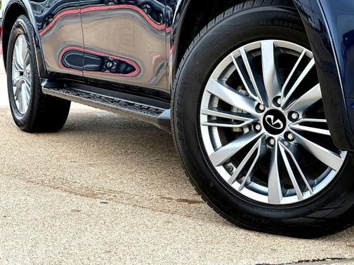 Hermosa Blue 2024 INFINITI QX80 Luxe