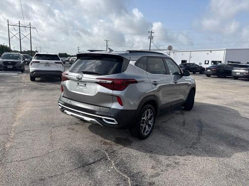 Steel Gray 2021 Kia Seltos EX