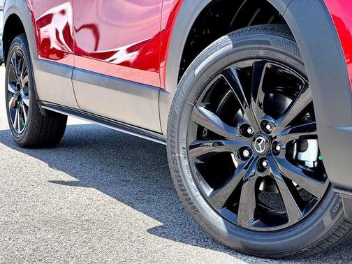 Soul Red Crystal Metallic 2026 Mazda CX-30 2.5 S Select Sport