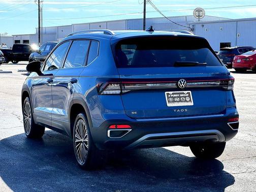 2025 Volkswagen Taos 1.5T SE