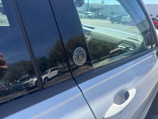 2024 Volkswagen Tiguan 2.0T Wolfsburg Edition