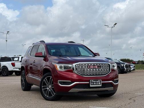 Quartz 2019 GMC Acadia Denali