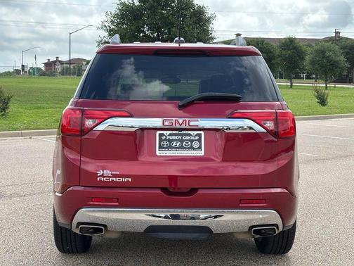Quartz 2019 GMC Acadia Denali