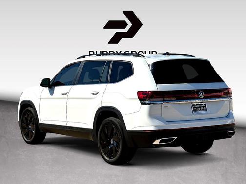 Pure White 2024 Volkswagen Atlas 2.0T SE w/Technology