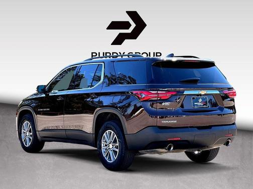 Black Cherry Metallic 2023 Chevrolet Traverse LT Cloth