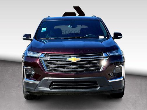 Black Cherry Metallic 2023 Chevrolet Traverse LT Cloth