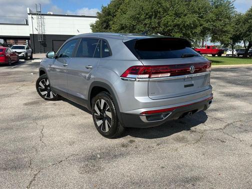 Gray 2024 Volkswagen Atlas Cross Sport 2.0T SE w/Technology 4MOTION