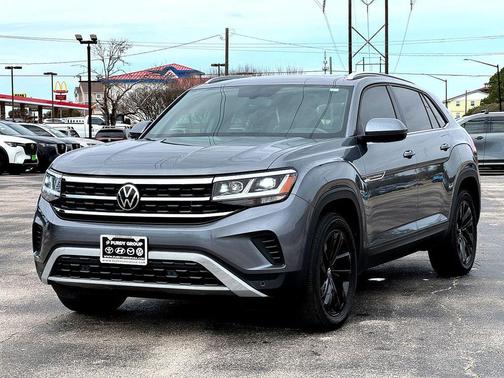 2022 Volkswagen Atlas Cross Sport 3.6L V6 SE w/Technology
