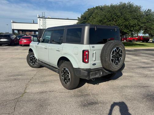 Cactus Gray 2024 Ford Bronco Outer Banks