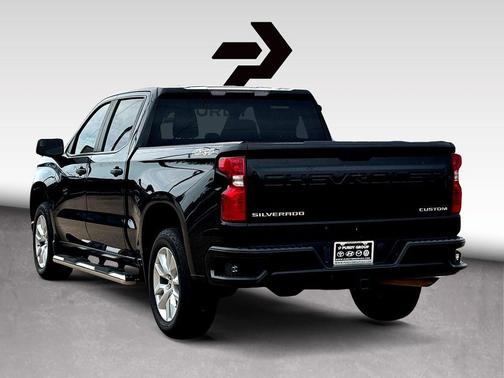 Black 2022 Chevrolet Silverado 1500 Custom