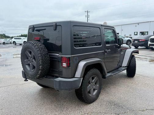 Granite Crystal Metallic Clearcoat 2016 Jeep Wrangler Freedom