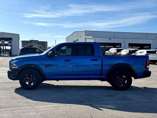 2024 RAM 1500 Classic Warlock Crew Cab 4x2 5'7' Box
