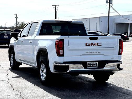 2024 GMC Sierra 1500 SLE