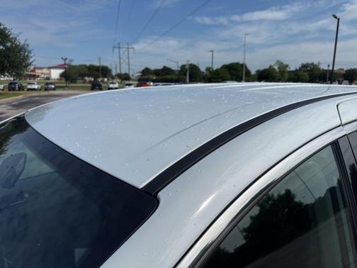 Bright White Clearcoat 2024 Chrysler Voyager LX