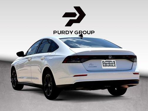 Platinum White Pearl 2025 Honda Accord SE