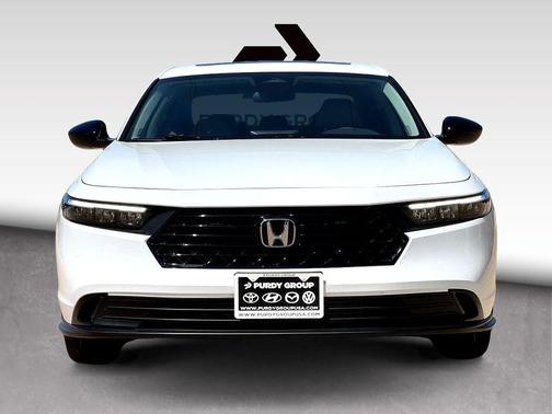 Platinum White Pearl 2025 Honda Accord SE