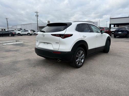 Snowflake White Pearl 2025 Mazda CX-30 2.5 S Preferred Package