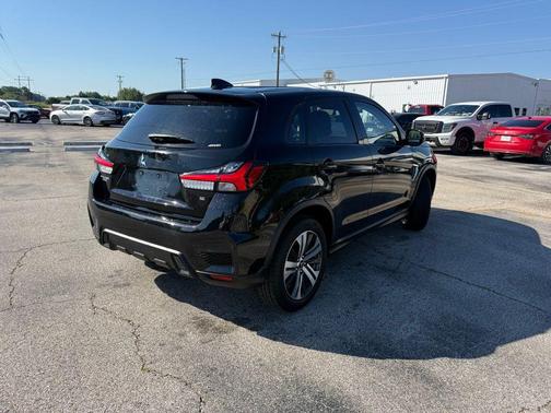 Labrador Black Pearl 2024 Mitsubishi Outlander Sport 2.0 ES