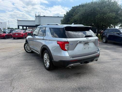 Iconic Silver Metallic 2020 Ford Explorer Limited