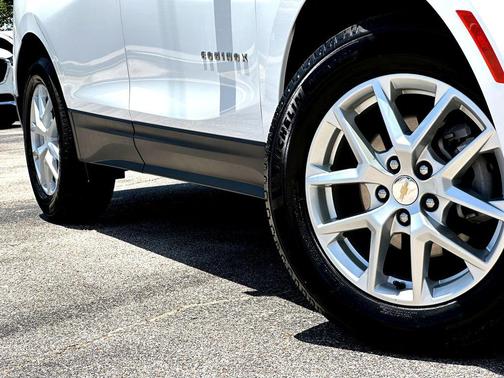 Summit White 2023 Chevrolet Equinox 1LT